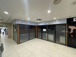 Lucky Plaza (D9), Retail #472990891